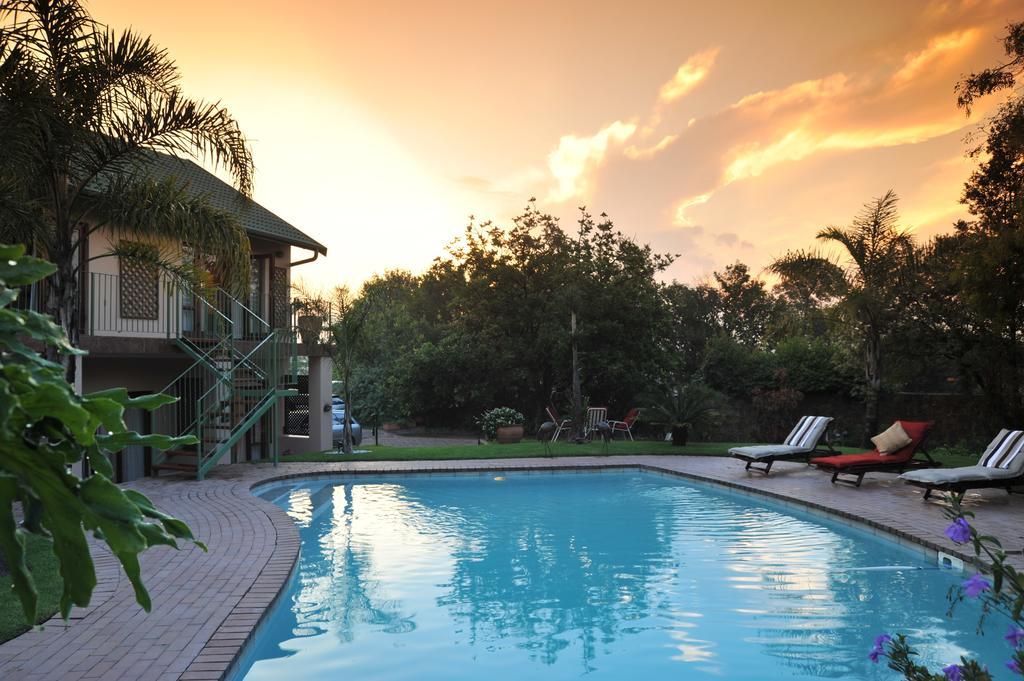 Claires Of Sandton Luxury Guest House Johannesburg Exterior foto