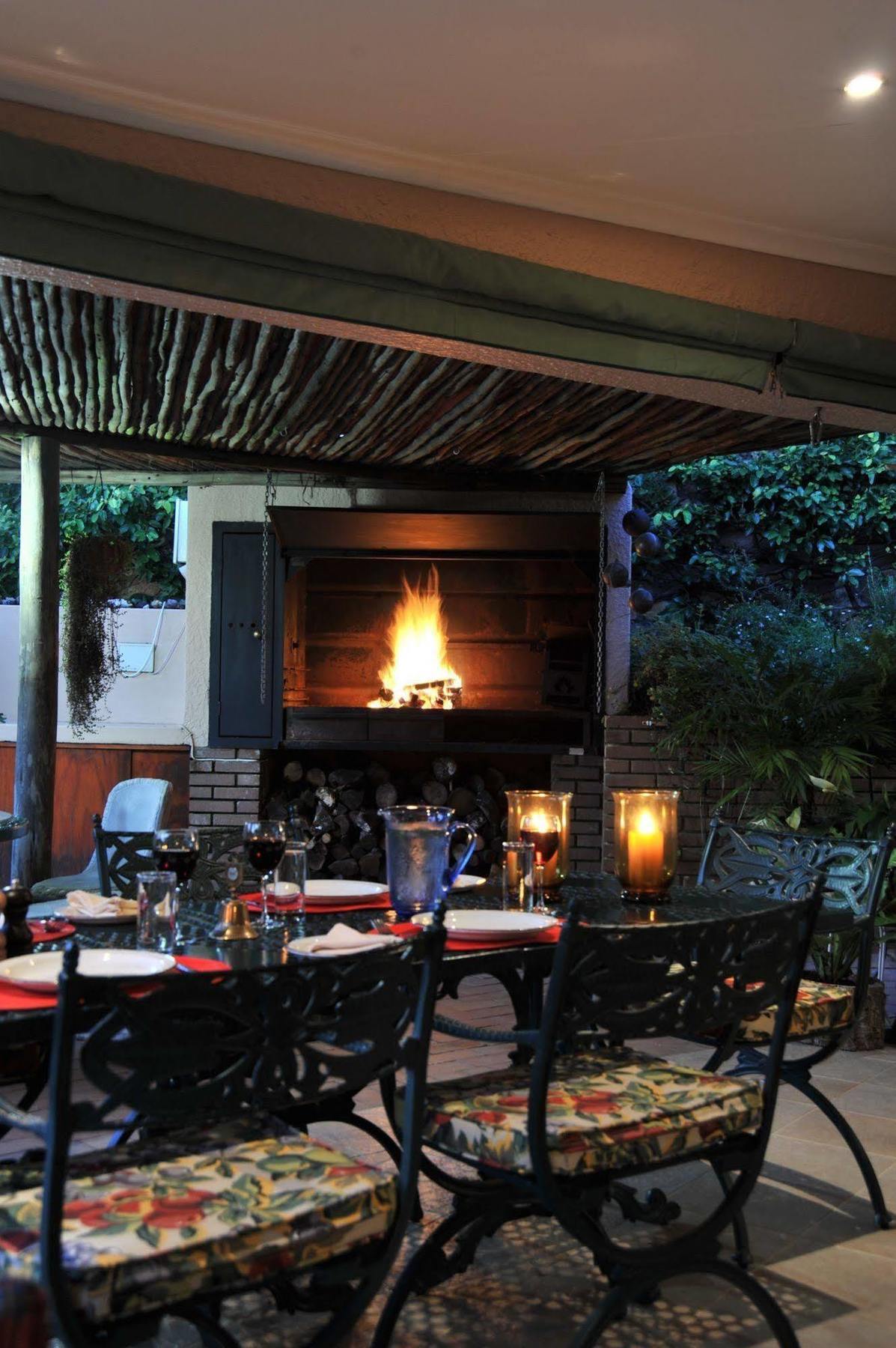 Claires Of Sandton Luxury Guest House Johannesburg Exterior foto