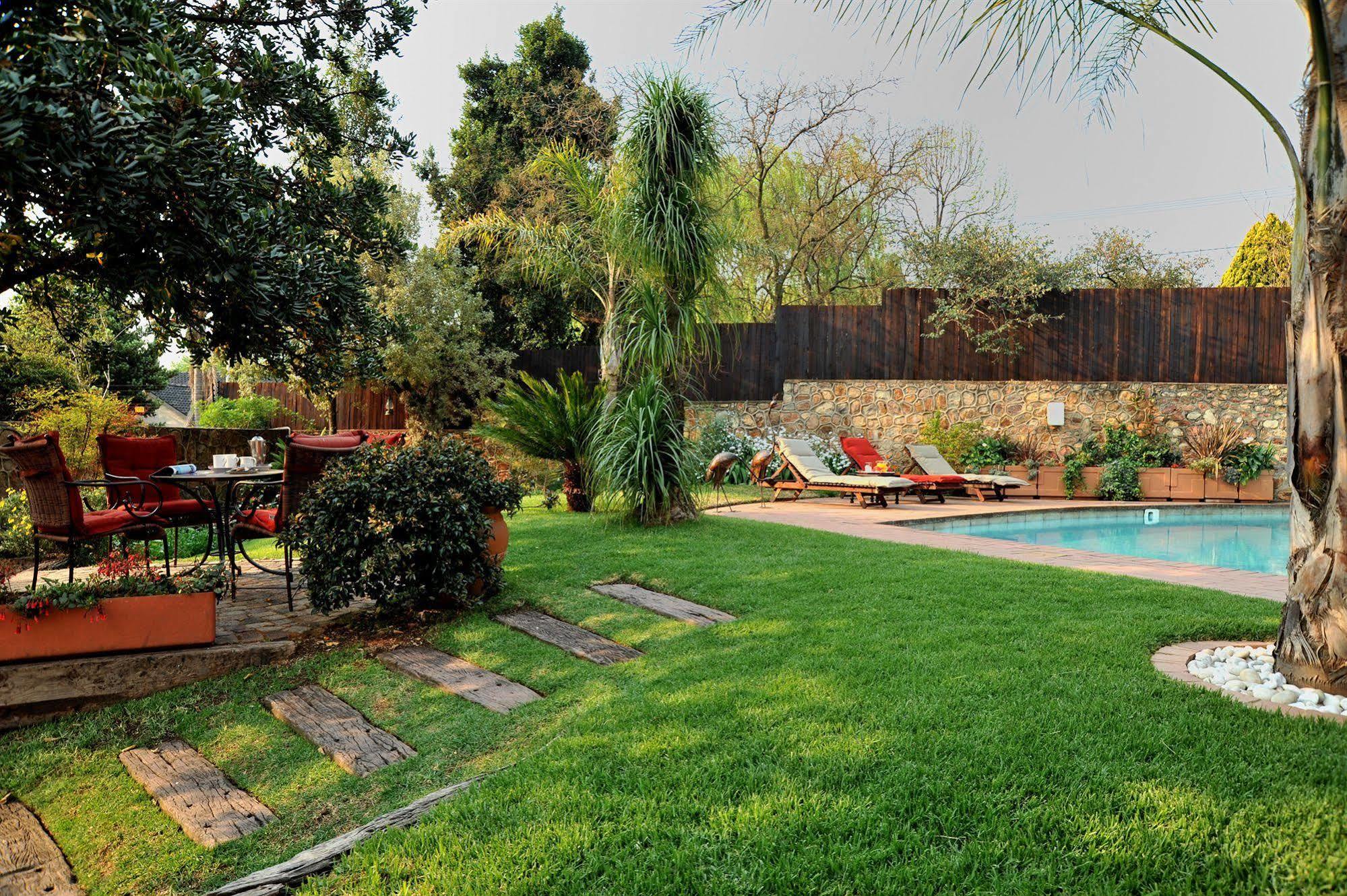 Claires Of Sandton Luxury Guest House Johannesburg Exterior foto